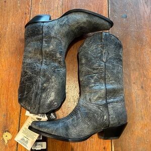 Dan Post DP4096 “M” width “Coleen” Ladies Grey Distressed Leather Cowboy Boots